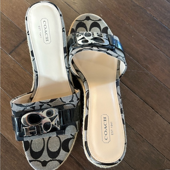 Coach Black and Cream Platform Shoes with Signature Style size 9.5 - Picture 4 of 5